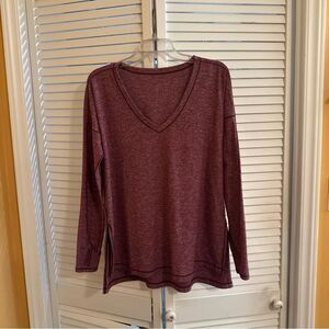 Women's V-Neck Athletic Maroon and white Top